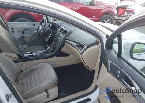 2013 Ford Fusion Hybrid Se z USA, uszkodzony, nr VIN 3FA6P0LU1DR271116